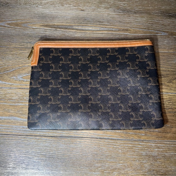 CELINE Clutch - Picture 3 of 3